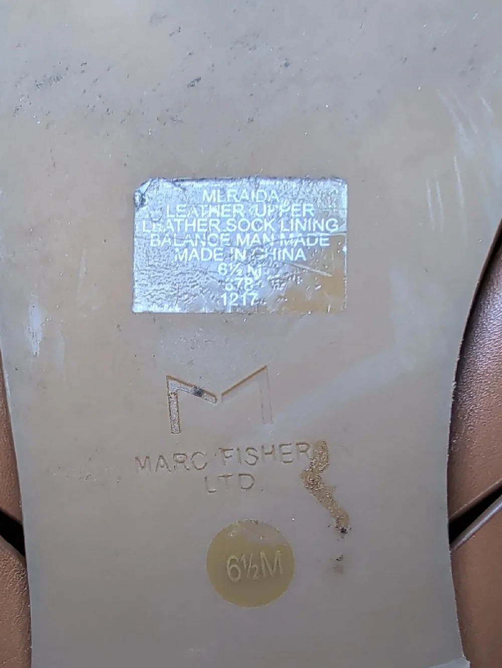 Marc Fisher Raidan Leather Stud Slide Sandal Beige Silver Women's Size 6.5